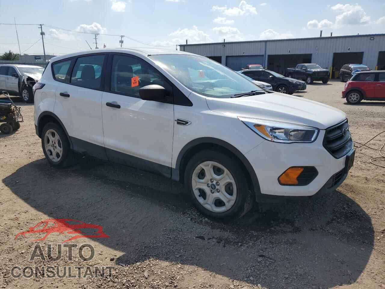 FORD ESCAPE 2017 - 1FMCU0F78HUC93393
