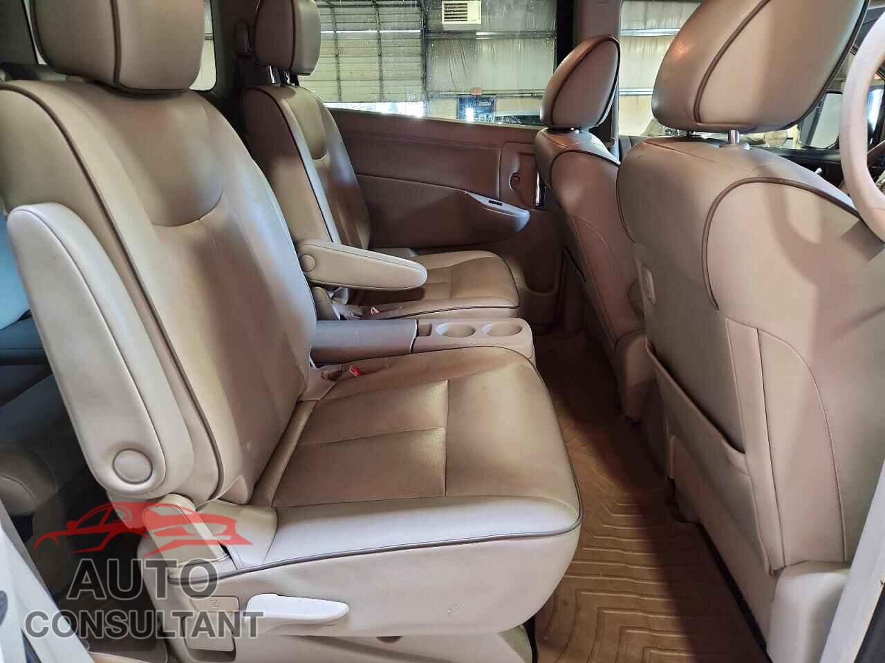 NISSAN QUEST 2015 - JN8AE2KP2F9123321