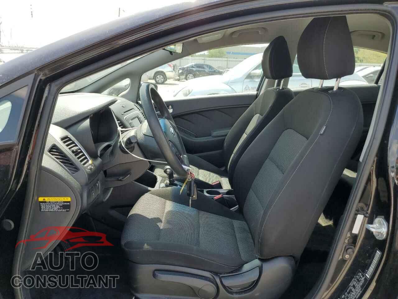 KIA FORTE 2017 - 3KPFK4A74HE082857