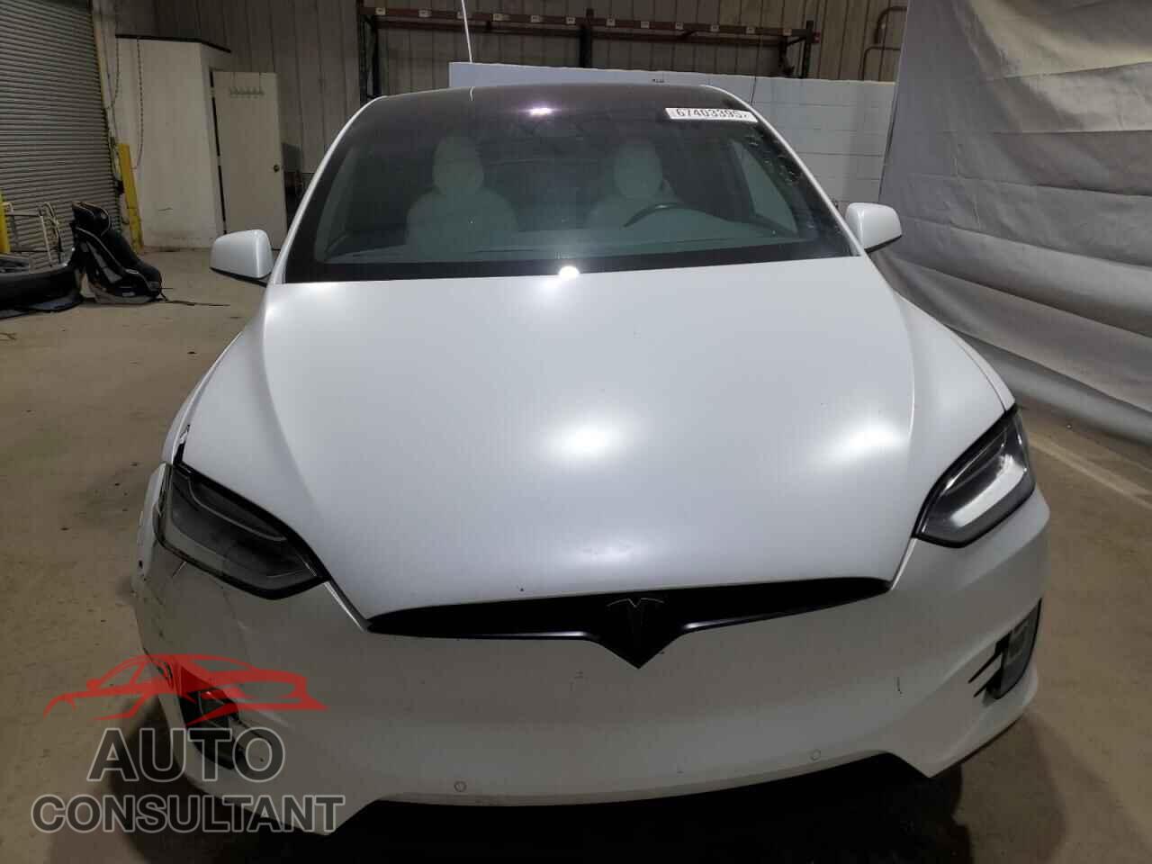 TESLA MODEL X 2017 - 5YJXCDE22HF043226