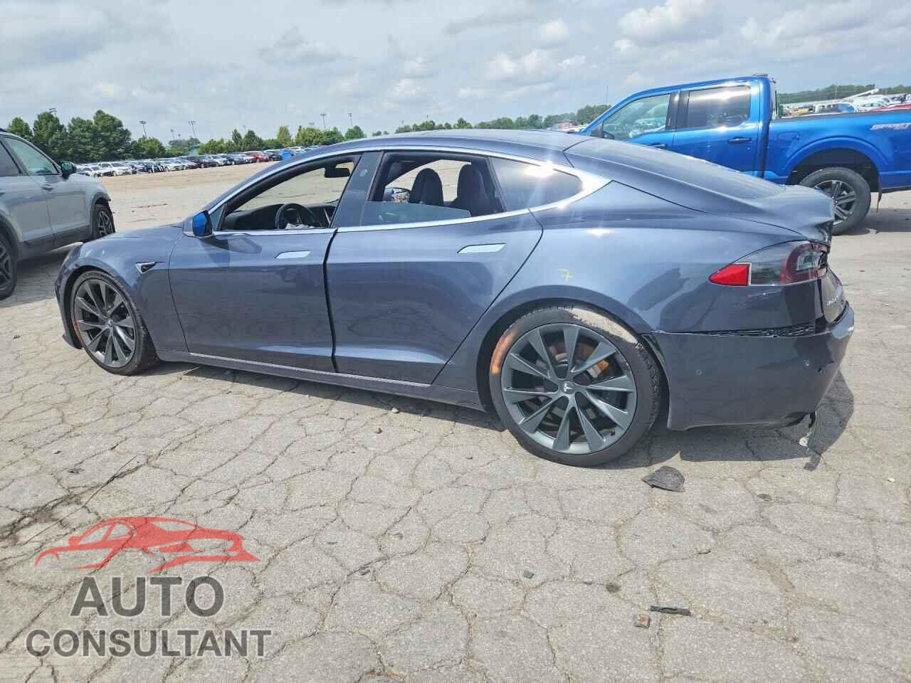 TESLA MODEL S 2018 - 5YJSA1E28JF258145