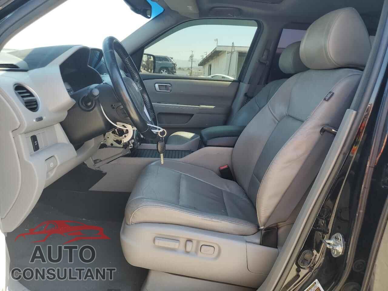 HONDA PILOT 2011 - 5FNYF4H76BB098286