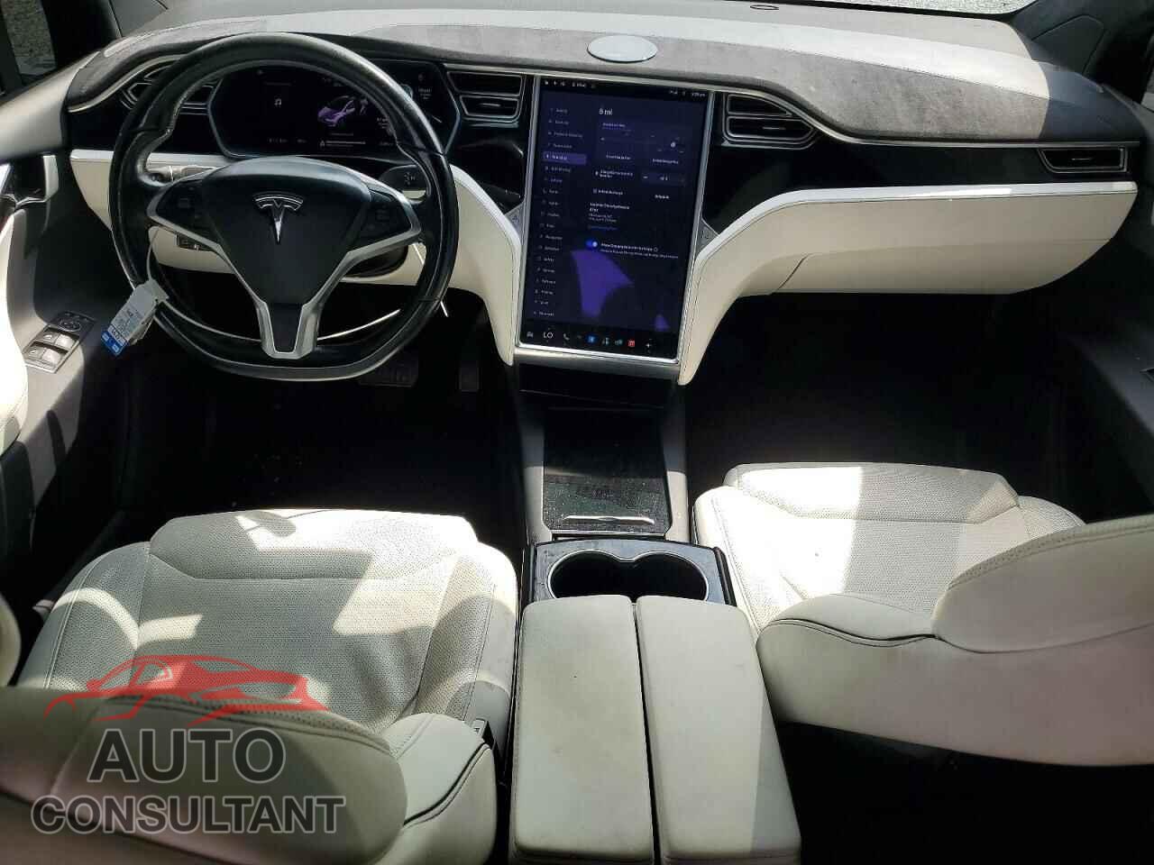TESLA MODEL X 2017 - 5YJXCBE22HF037897