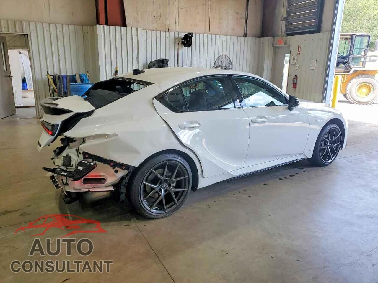LEXUS IS 2026 - JTHBZ1B23T5104782
