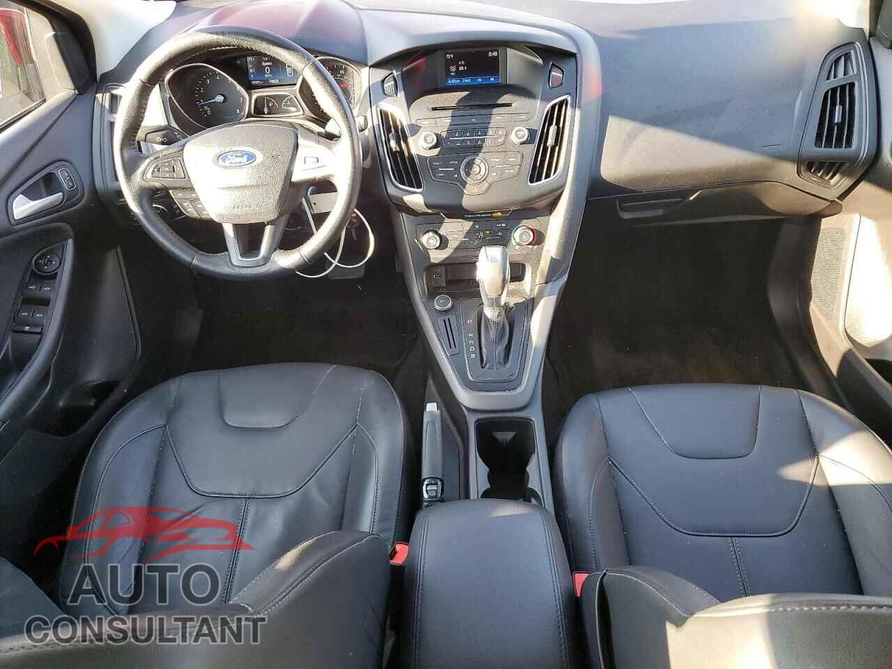 FORD FOCUS 2015 - 1FADP3F22FL264535