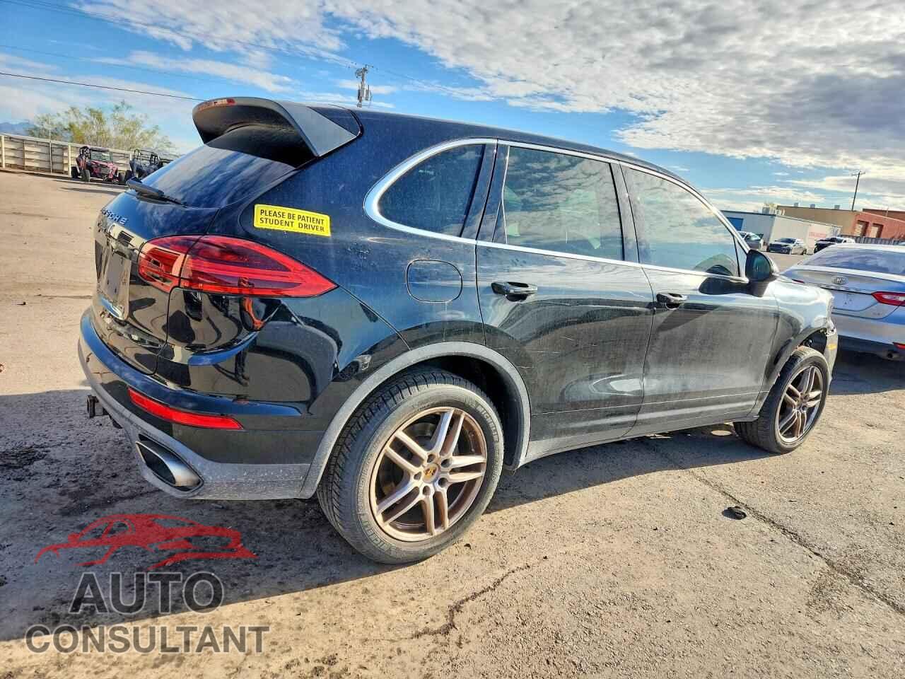 PORSCHE CAYENNE 2016 - WP1AA2A24GKA08225