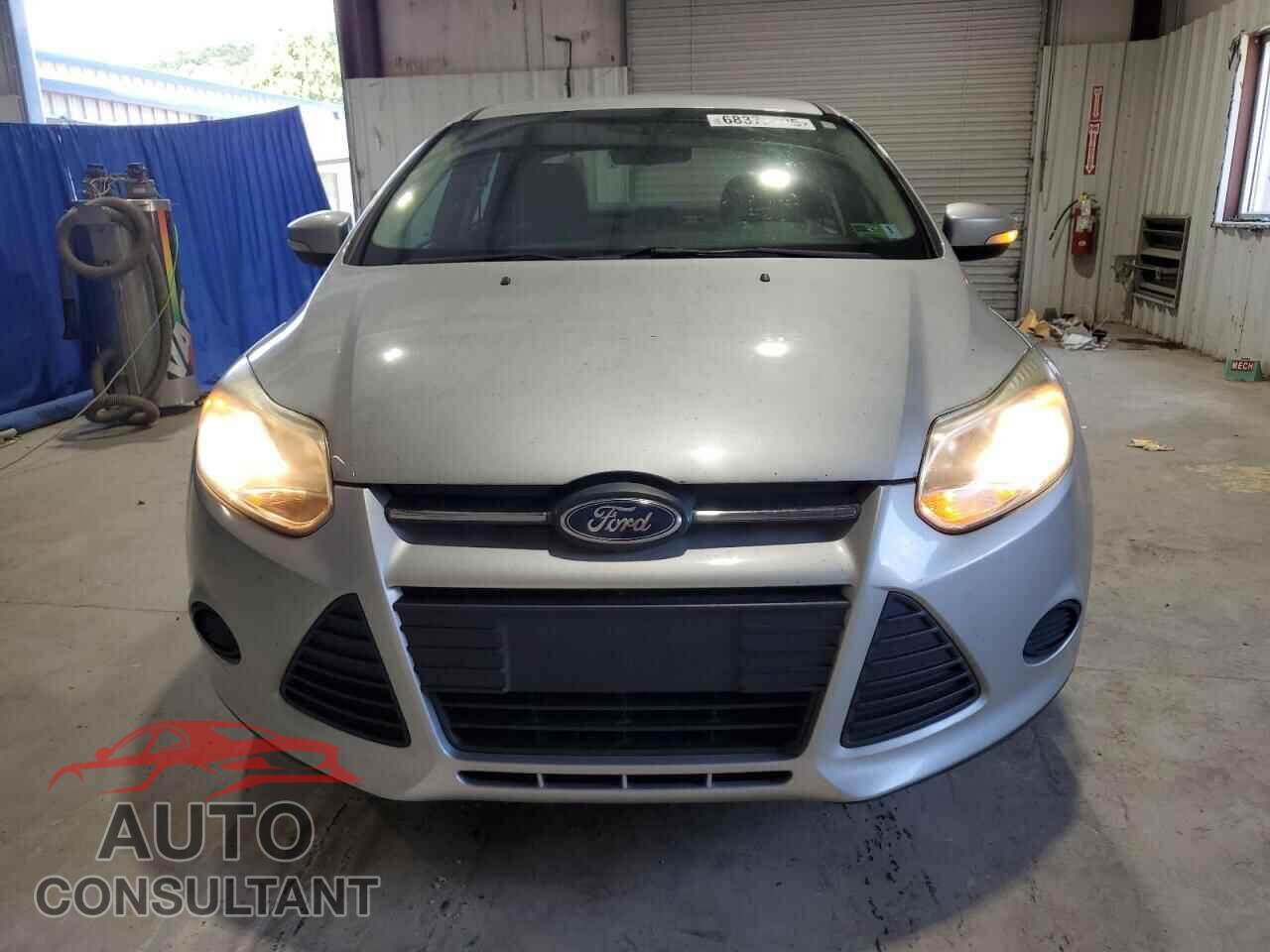 FORD FOCUS 2014 - 1FADP3F2XEL438771