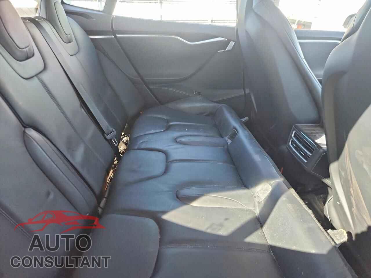 TESLA MODEL S 2014 - 5YJSA1H13EFP42409