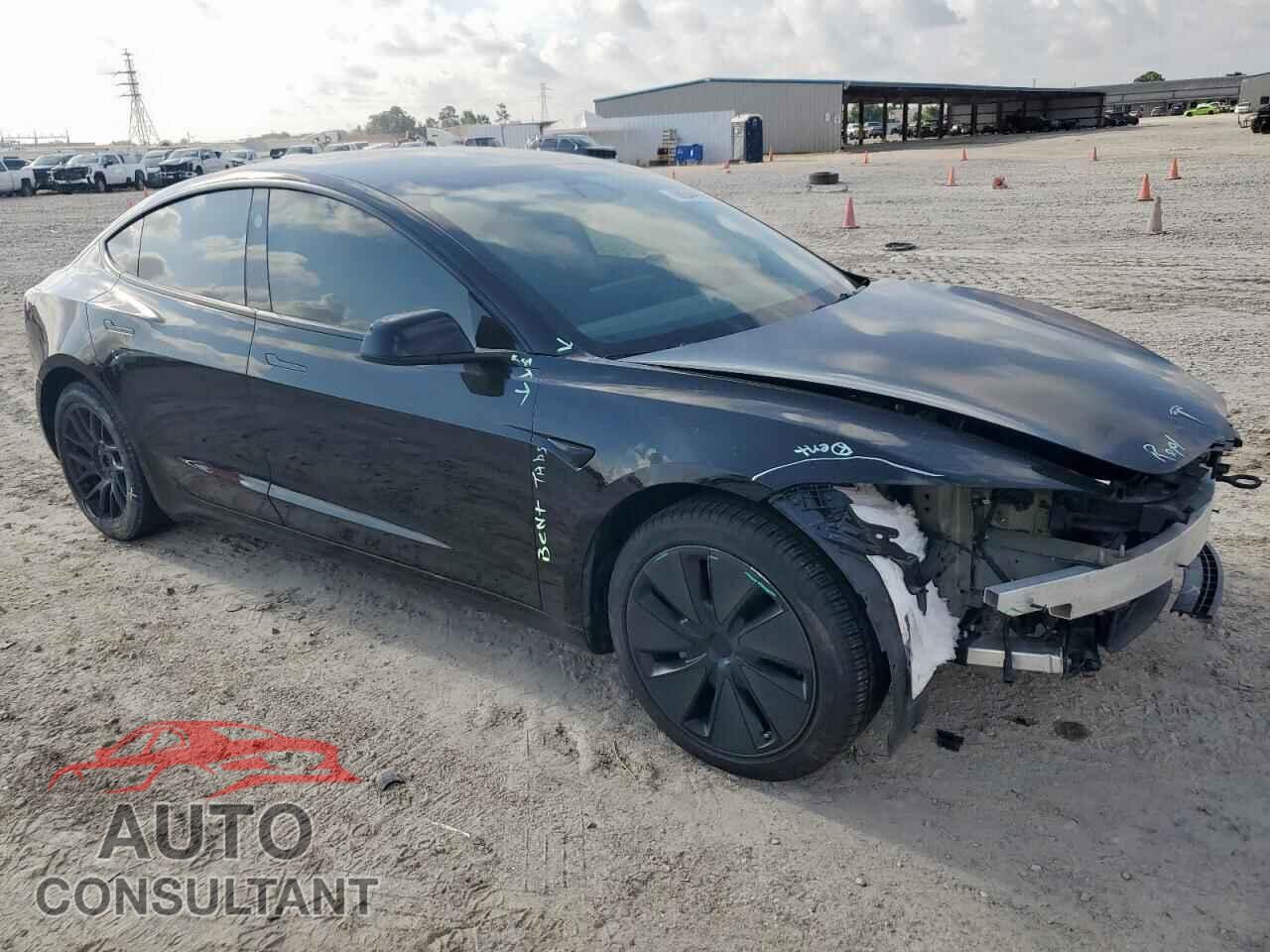 TESLA MODEL 3 2024 - 5YJ3E1EB4RF734699