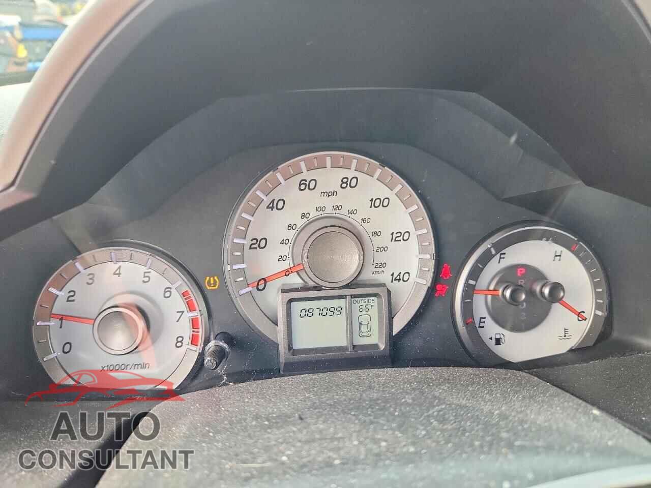 HONDA PILOT 2013 - 5FNYF4H65DB009561