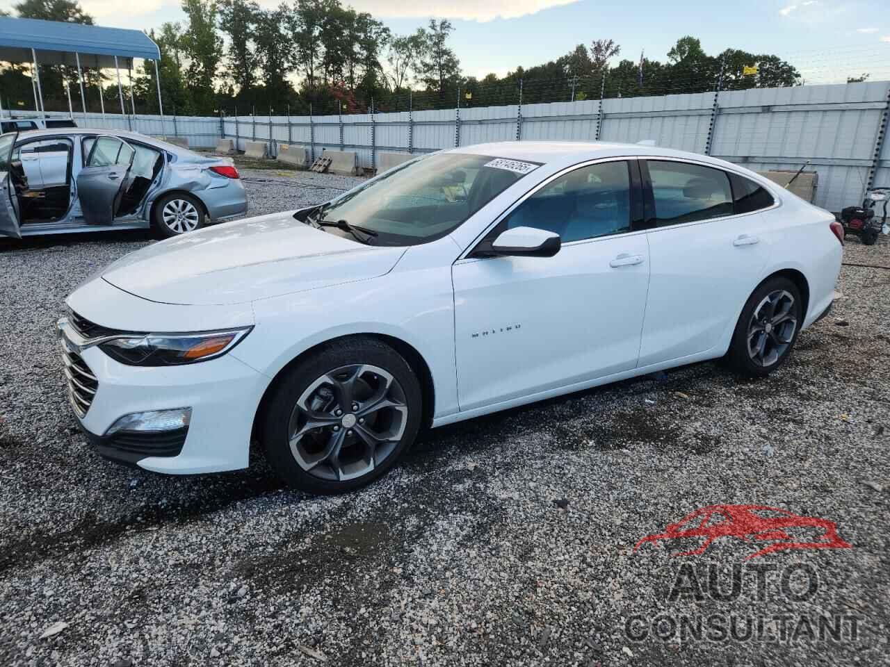 CHEVROLET MALIBU 2022 - 1G1ZD5ST9NF147902