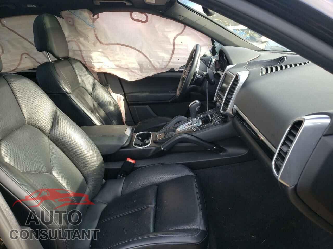 PORSCHE CAYENNE 2016 - WP1AA2A2XGLA06683