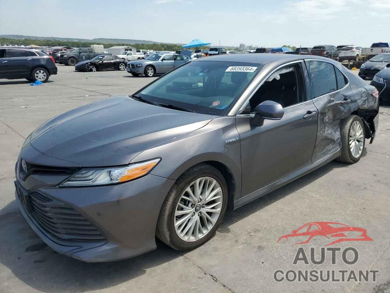 TOYOTA CAMRY 2018 - 4T1B21HK3JU003740