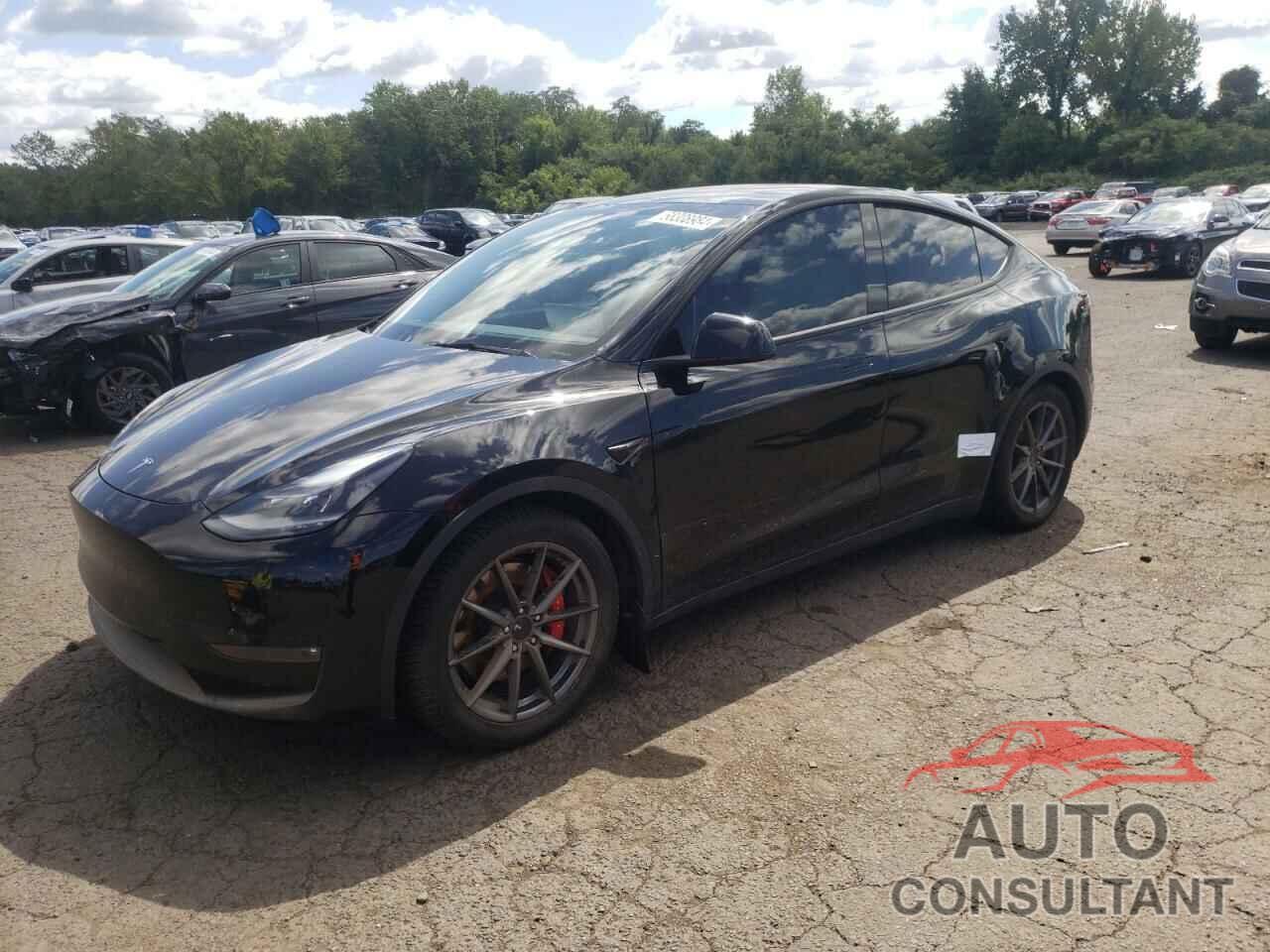 TESLA MODEL Y 2021 - 5YJYGDEFXMF182770