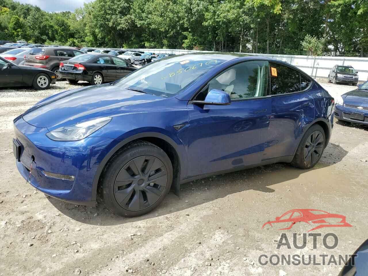 TESLA MODEL Y 2024 - 7SAYGAEE5RF117597