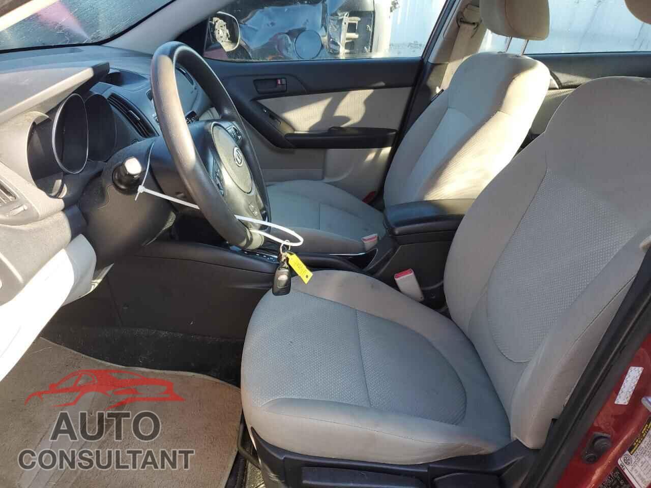 KIA FORTE 2011 - KNAFU4A23B5445258