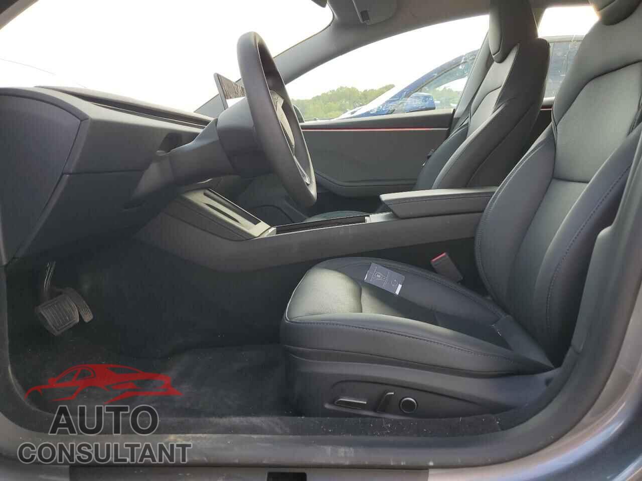 TESLA MODEL 3 2024 - 5YJ3E1EA6RF862207