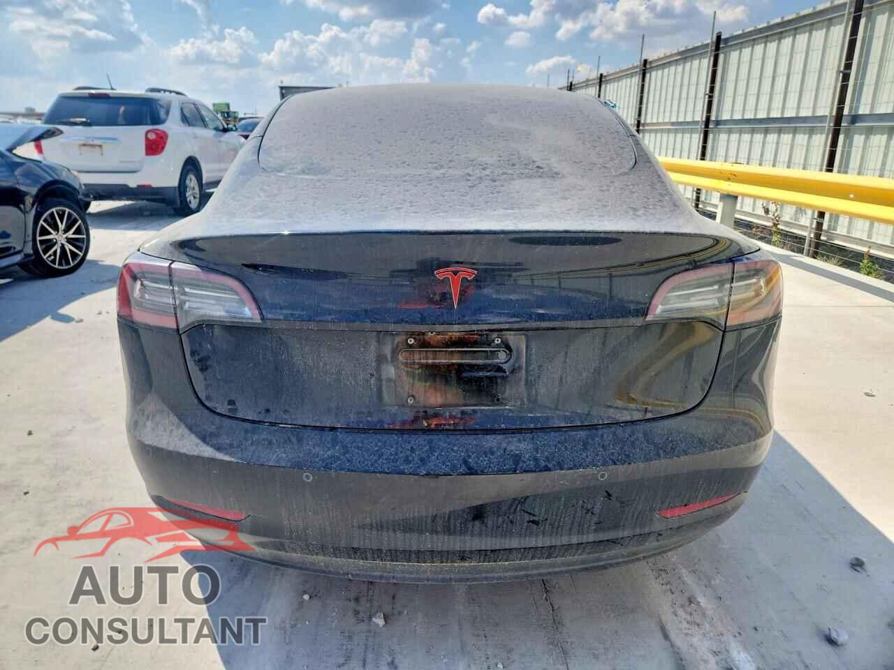 TESLA MODEL 3 2018 - 5YJ3E1EA0JF070283