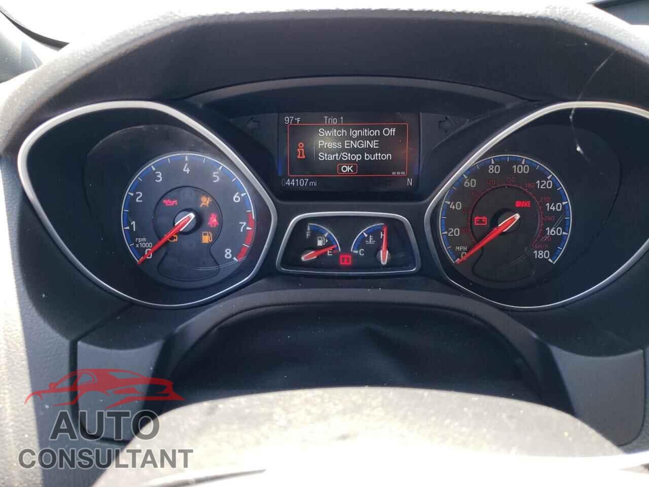 FORD FOCUS 2017 - WF0DP3TH2H4123235