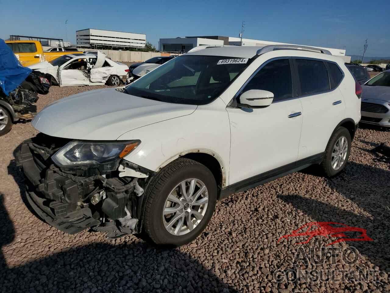 NISSAN ROGUE 2017 - KNMAT2MT4HP523729