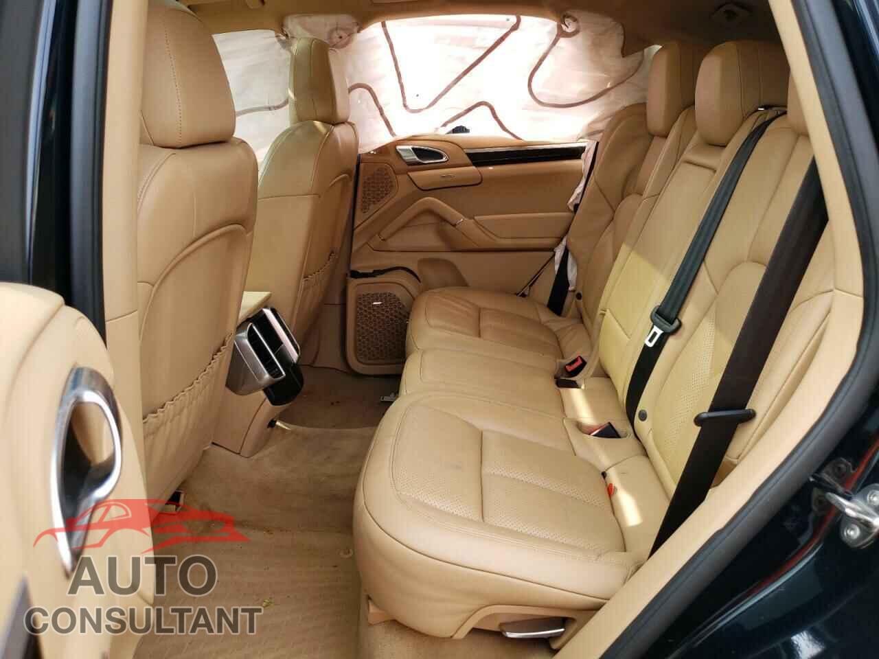 PORSCHE CAYENNE 2016 - WP1AA2A25GLA02427