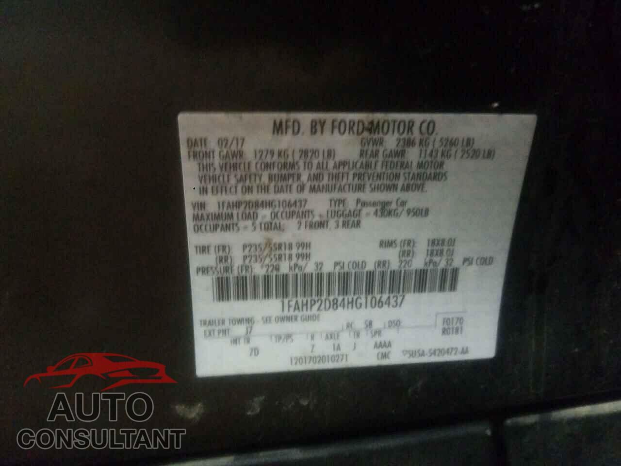 FORD TAURUS 2017 - 1FAHP2D84HG106437