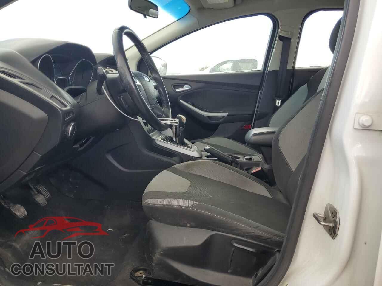 FORD FOCUS 2012 - 1FAHP3F22CL477773