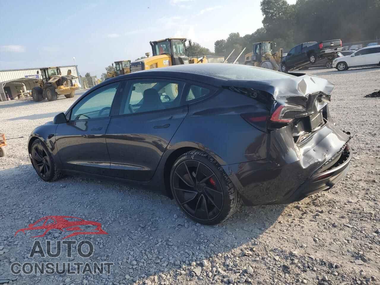TESLA MODEL 3 2024 - 5YJ3E1ET5RF824159