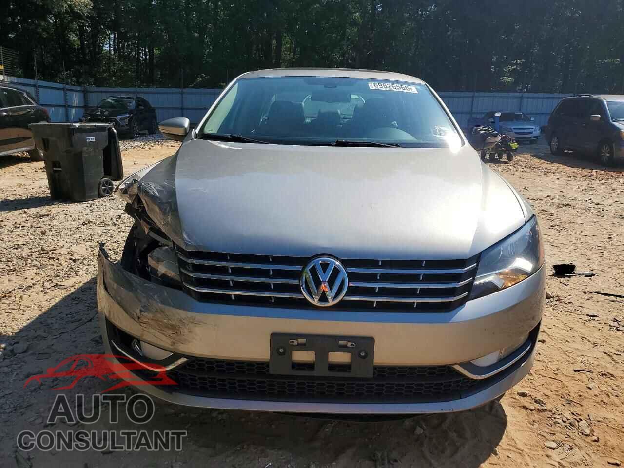 VOLKSWAGEN PASSAT 2012 - 1VWCM7A39CC104375