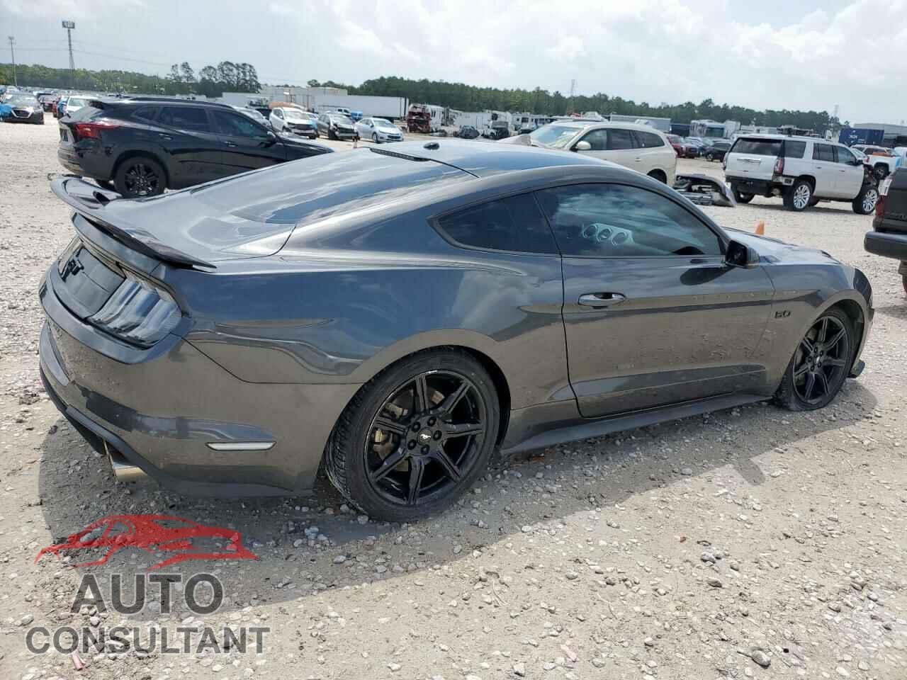 FORD MUSTANG 2018 - 1FA6P8CF2J5108103