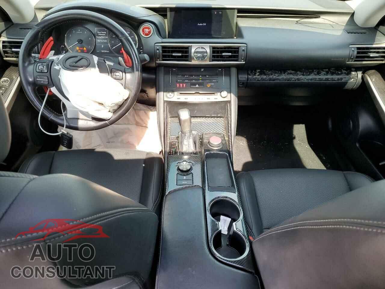 LEXUS IS 2017 - JTHBA1D2XH5053373