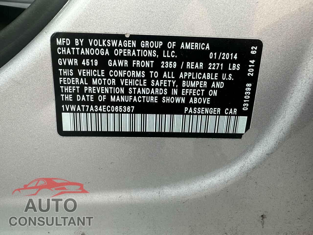 VOLKSWAGEN PASSAT 2014 - 1VWAT7A34EC065367