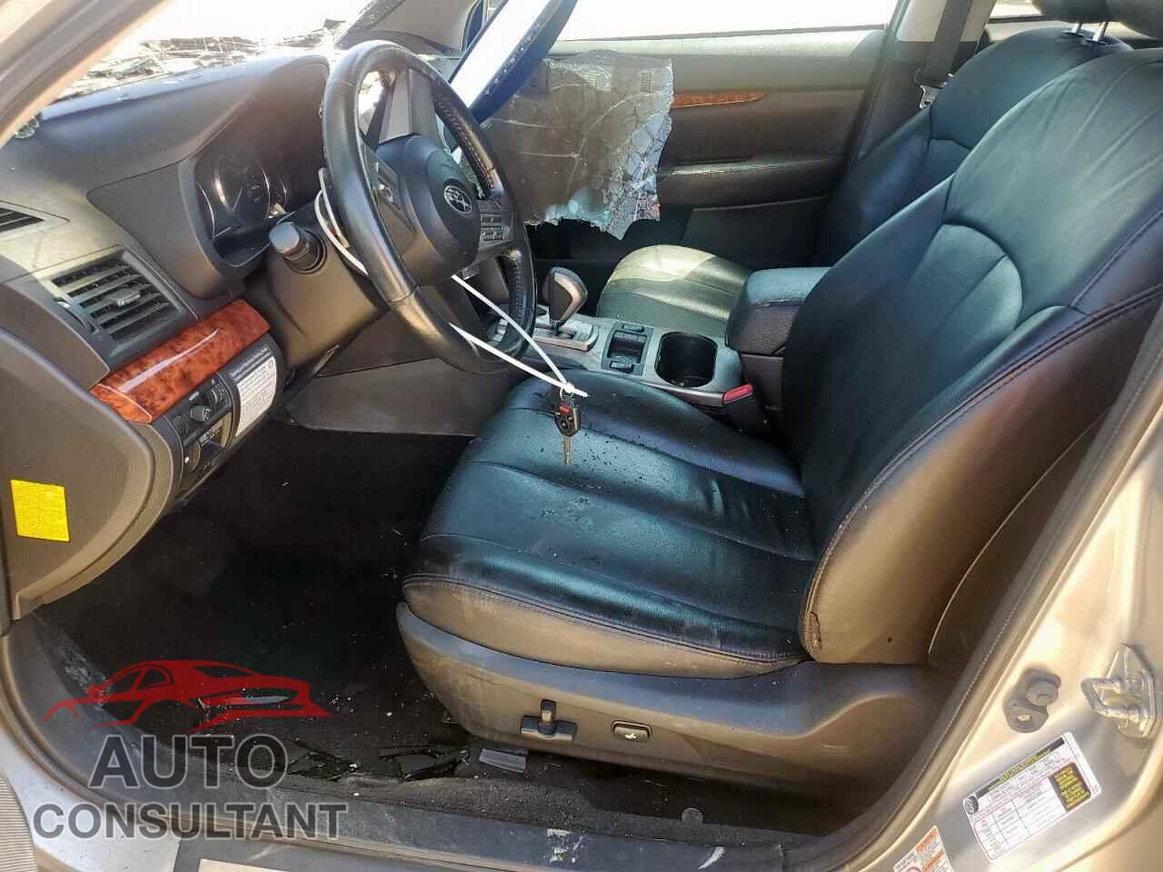 SUBARU OUTBACK 2011 - 4S4BRBKC8B3359319