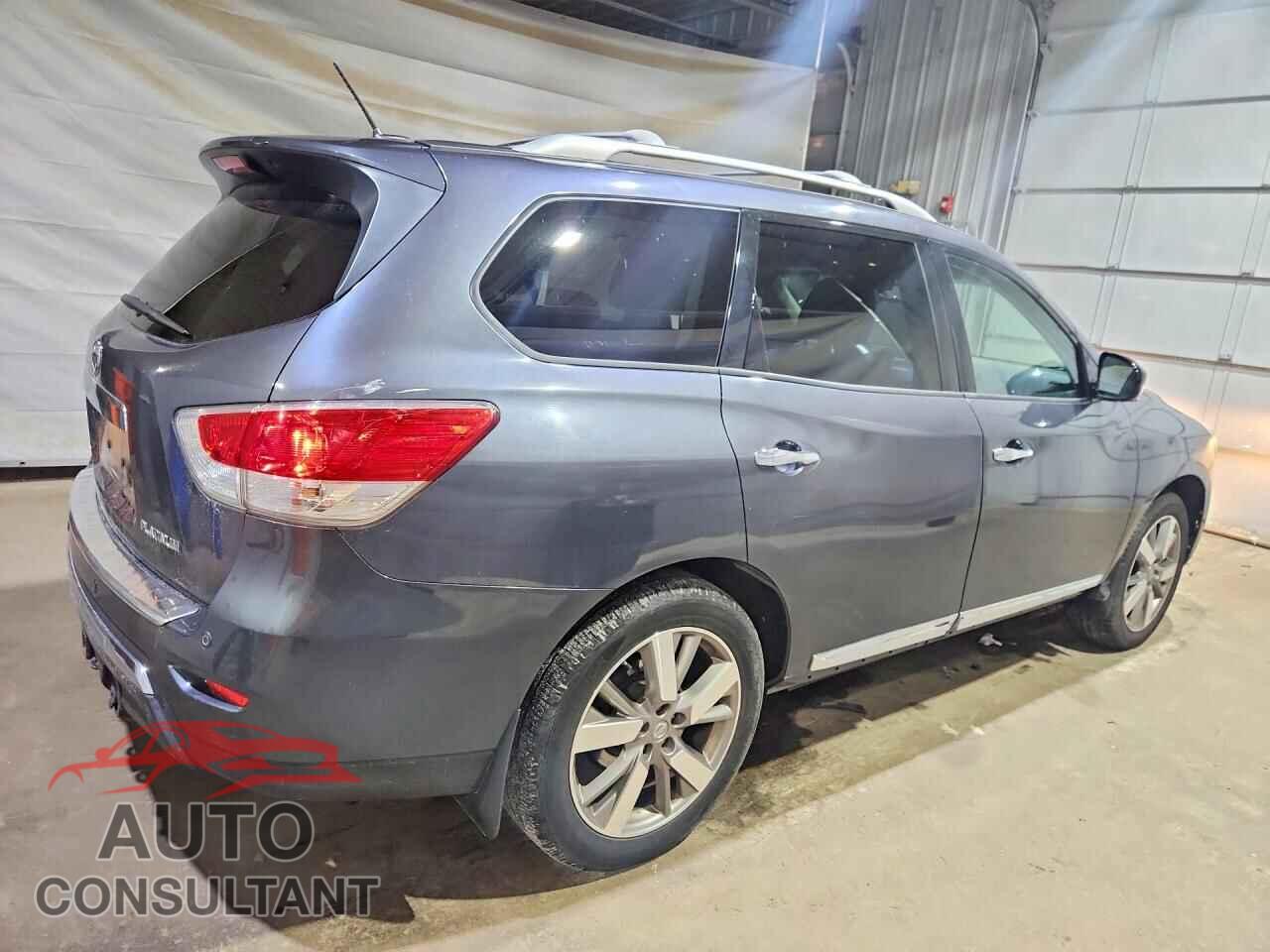 NISSAN PATHFINDER 2013 - 5N1AR2MN2DC643249