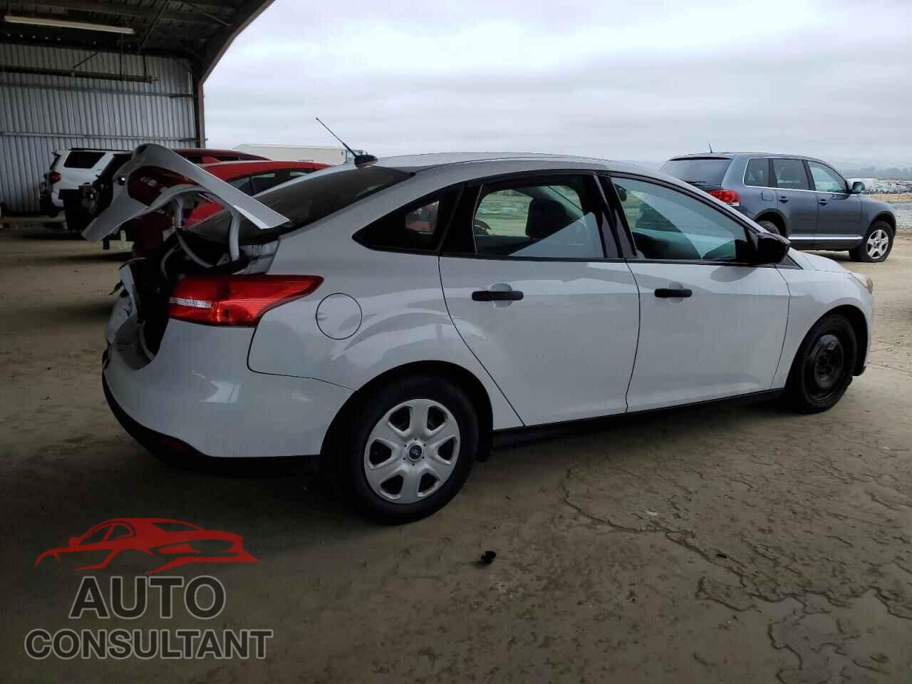 FORD FOCUS 2016 - 1FADP3E28GL339323