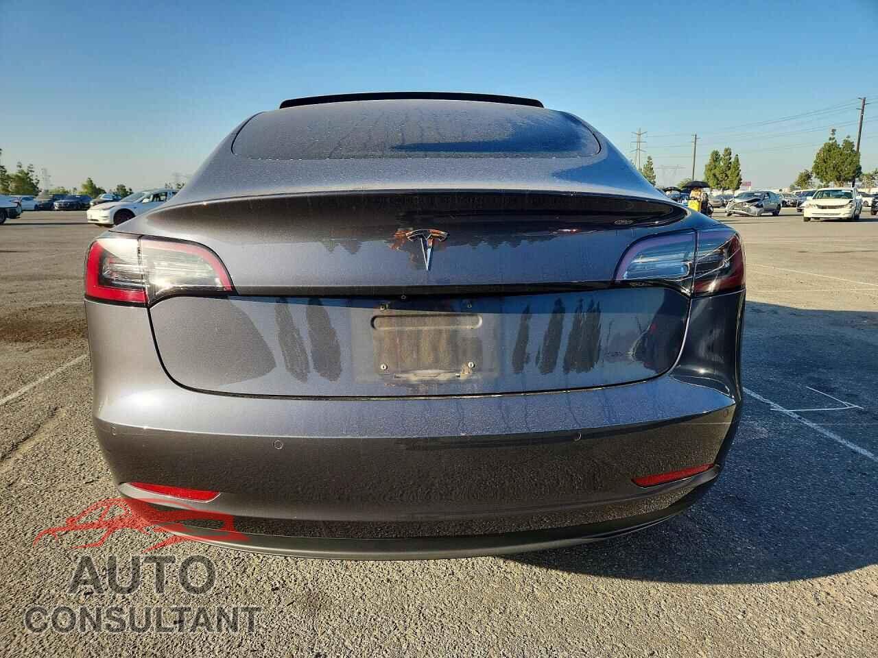 TESLA MODEL 3 2018 - 5YJ3E1EA7JF169148