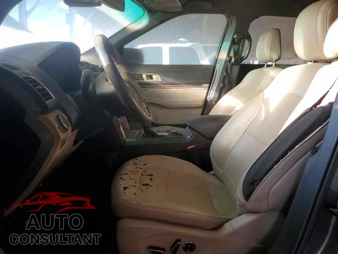 FORD EXPLORER 2018 - 1FM5K7F82JGA88897
