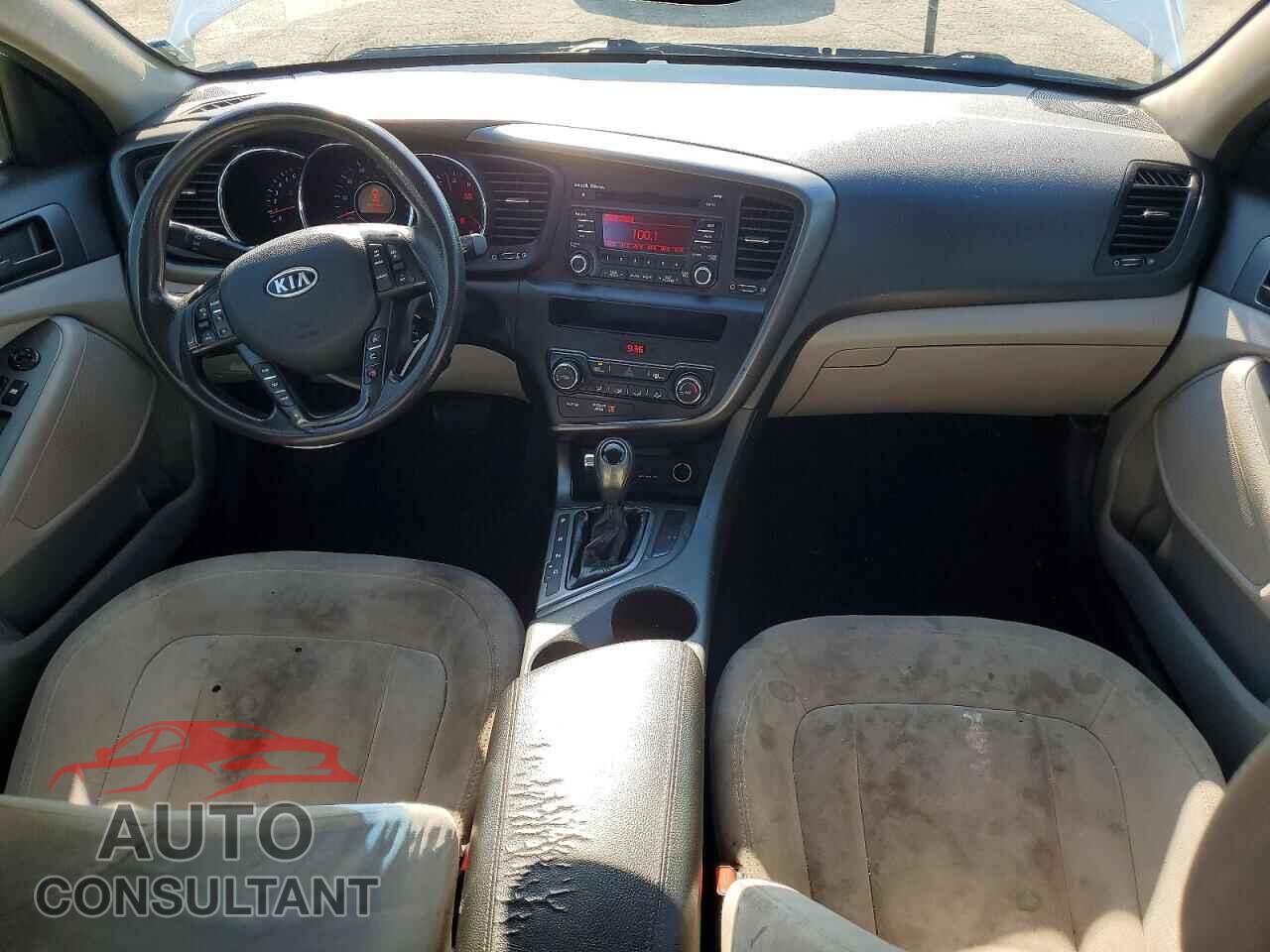 KIA OPTIMA 2011 - KNAGM4A78B5160152