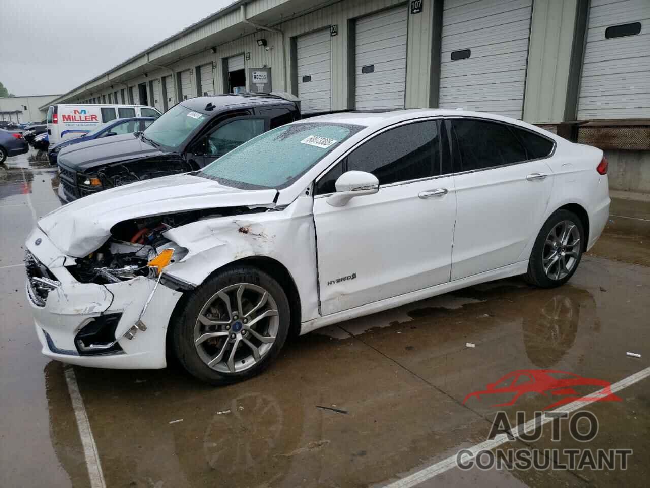 FORD FUSION 2019 - 3FA6P0RU5KR202837