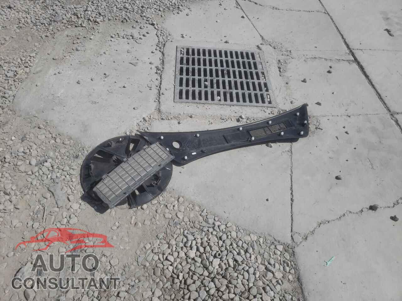 TESLA MODEL 3 2023 - 5YJ3E1EA2PF487834