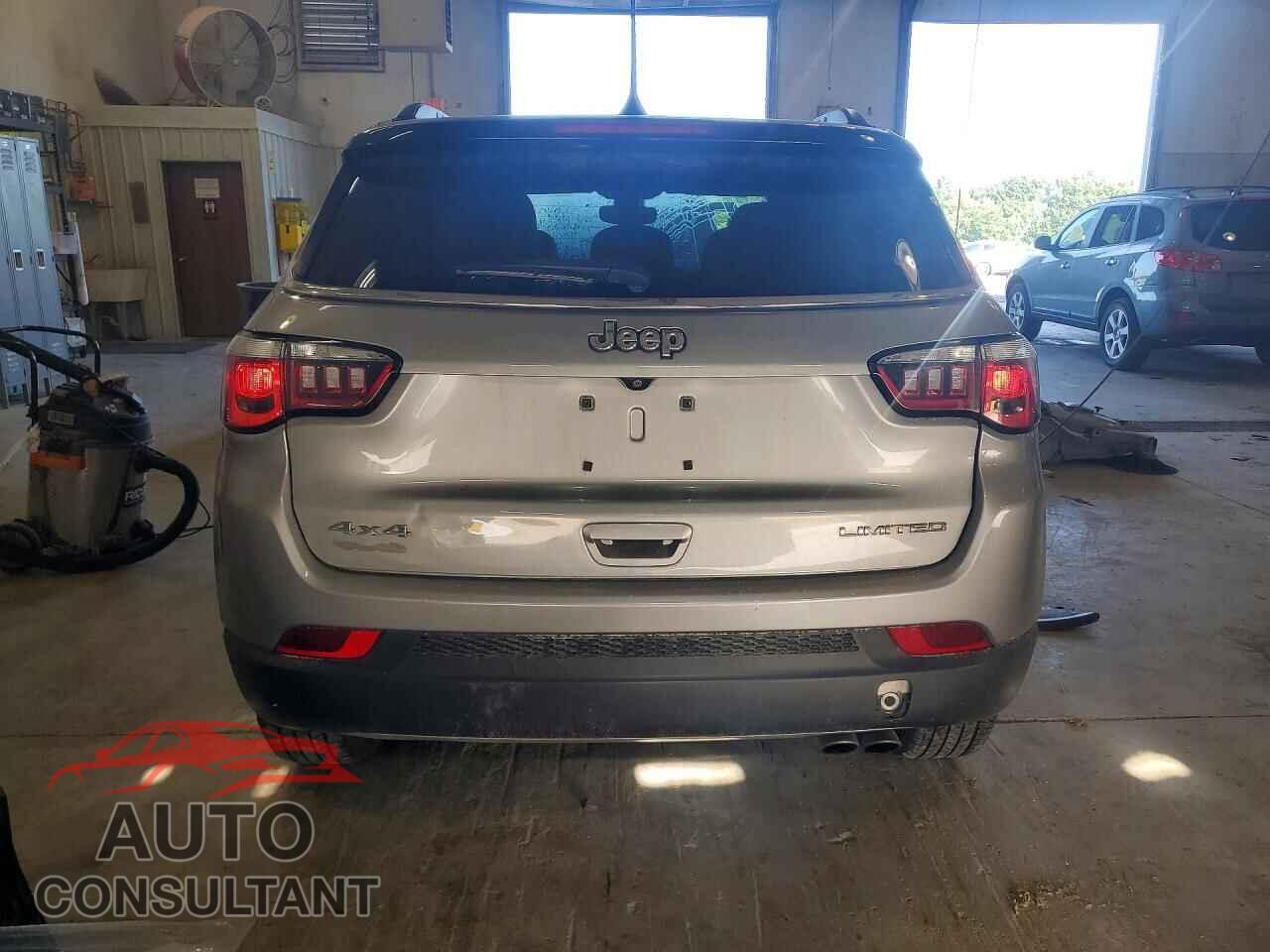 JEEP COMPASS 2018 - 3C4NJDCB7JT264540