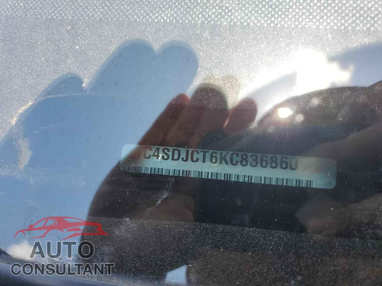 DODGE DURANGO 2019 - 1C4SDJCT6KC836860