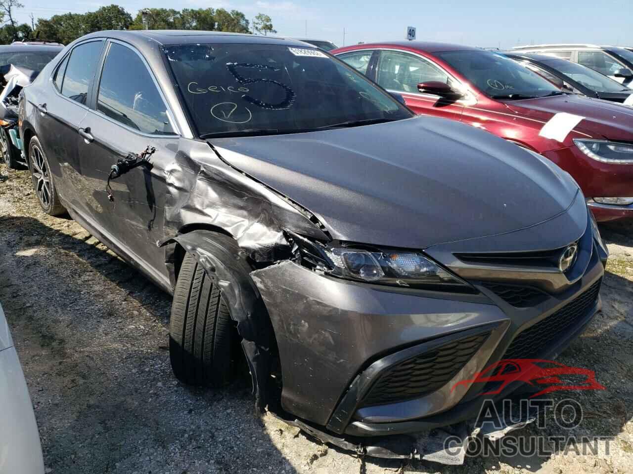 TOYOTA CAMRY 2021 - 4T1T11AK4MU560873