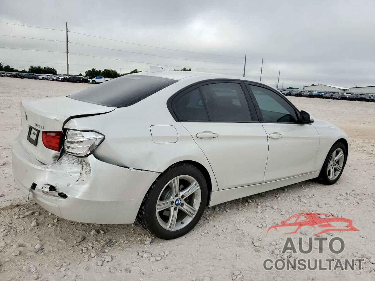 BMW 3 SERIES 2015 - WBA3A5G50FNS86613