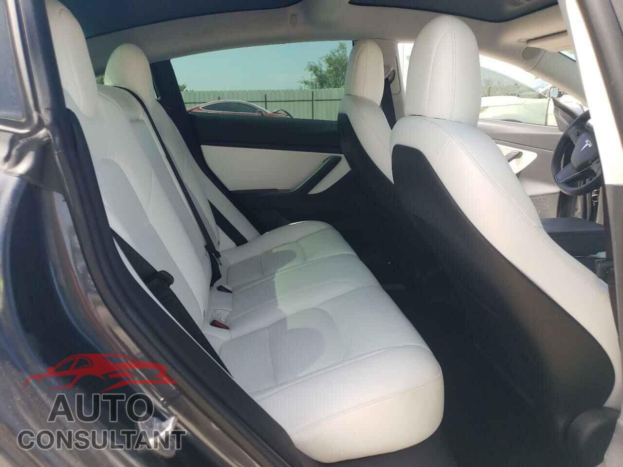 TESLA MODEL 3 2019 - 5YJ3E1EB4KF450415