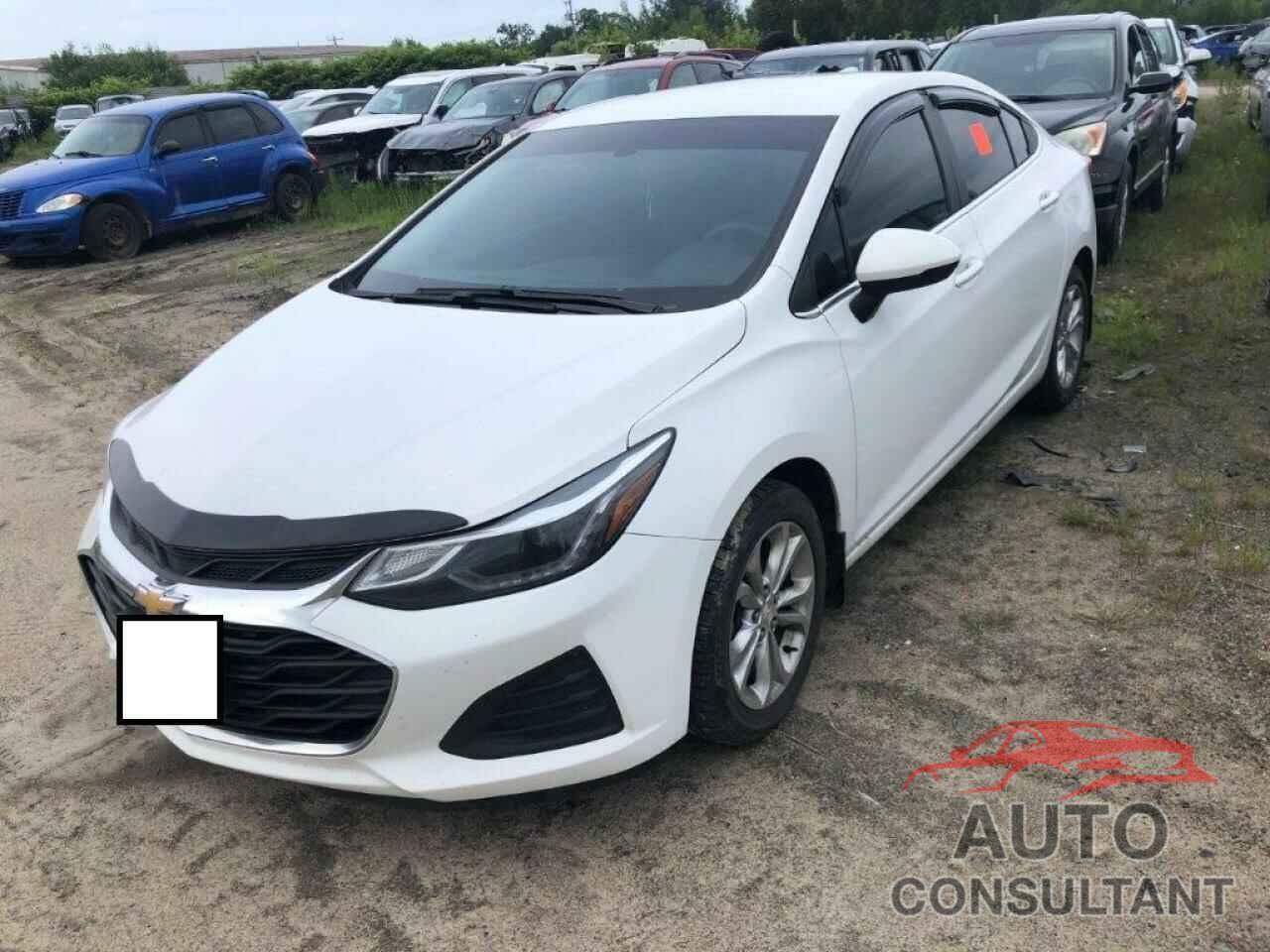 CHEVROLET CRUZE 2019 - 1G1BE5SM4K7131054