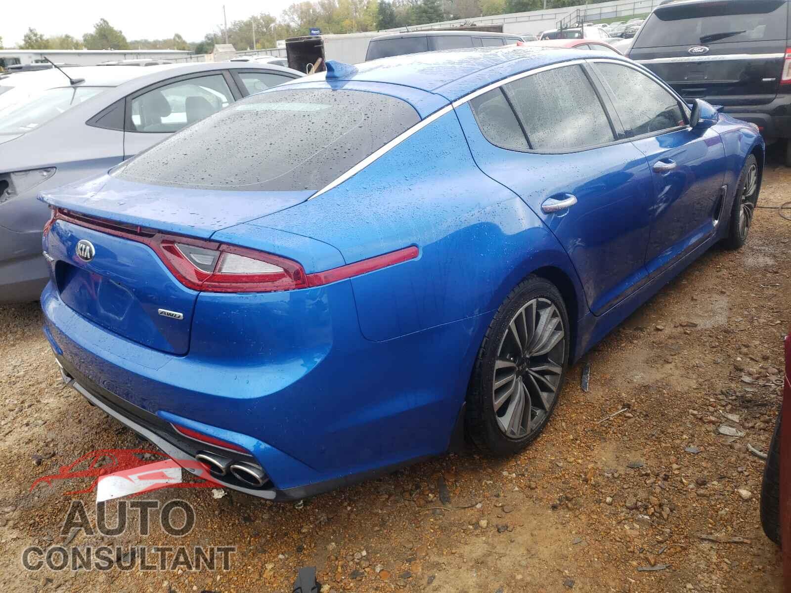 KIA STINGER 2018 - KNAE25LA2J6026631