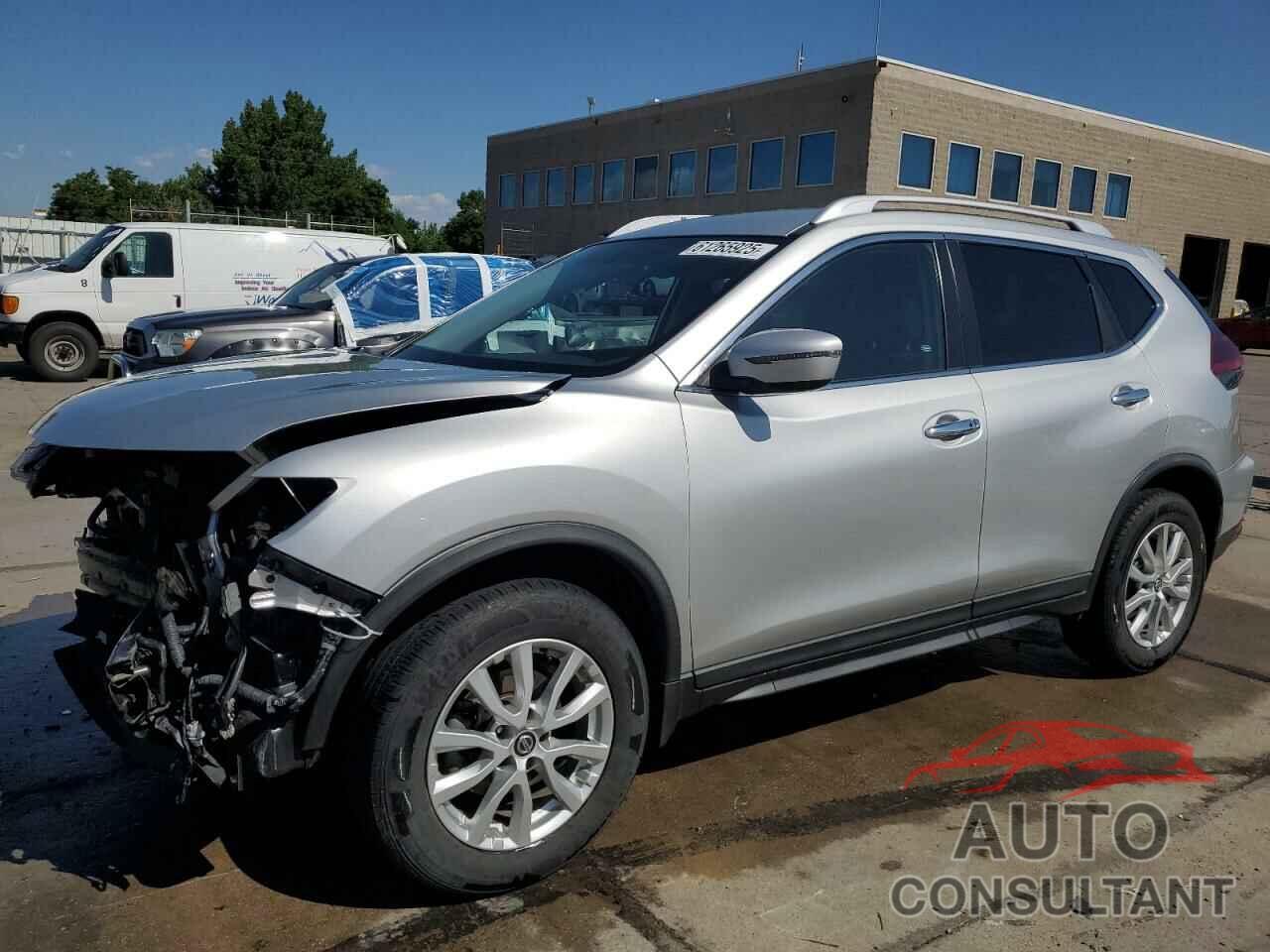 NISSAN ROGUE 2018 - KNMAT2MV0JP556153