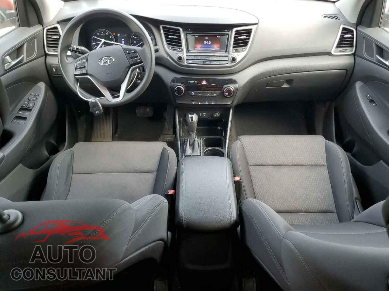 HYUNDAI TUCSON 2017 - KM8J3CA48HU386925
