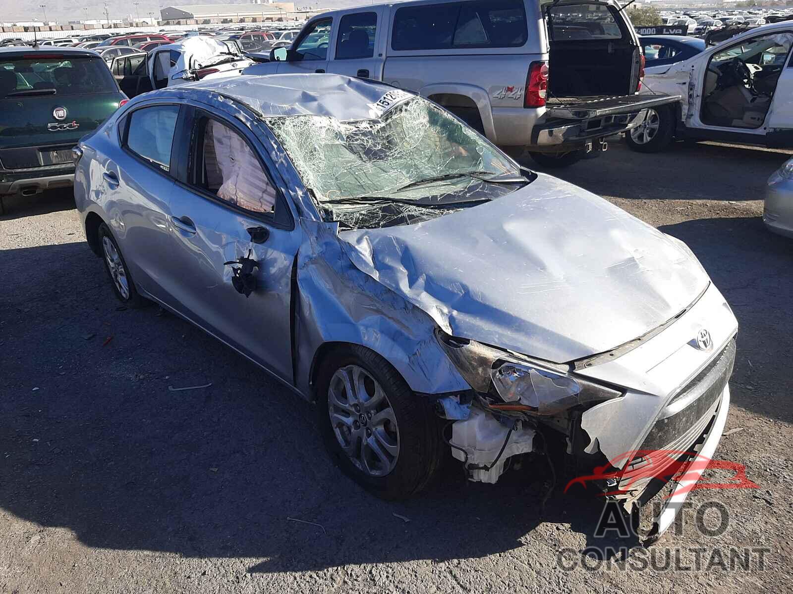 TOYOTA YARIS 2018 - 3MYDLBYV1JY331022